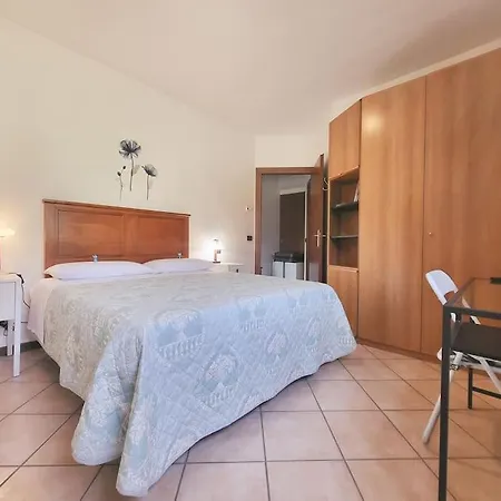 Nido Dei Gelsi Vicino Al Free Parking * Intra