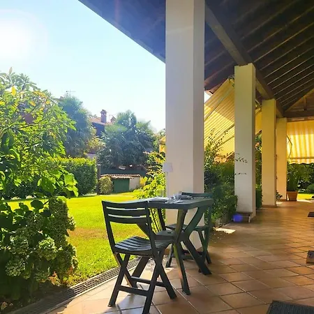 Nido Dei Gelsi Vicino Al Free Parking Apartamento Intra