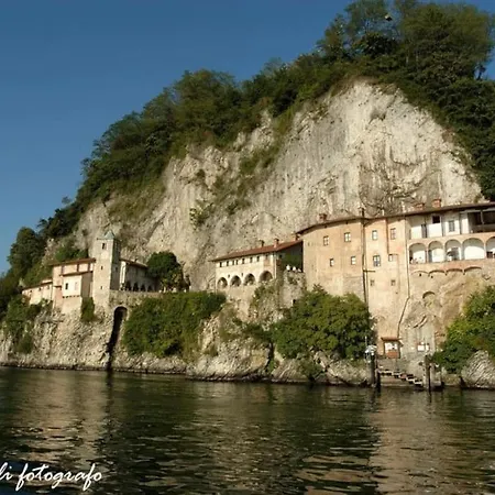 Nido Dei Gelsi Vicino Al Free Parking Apartamento Intra